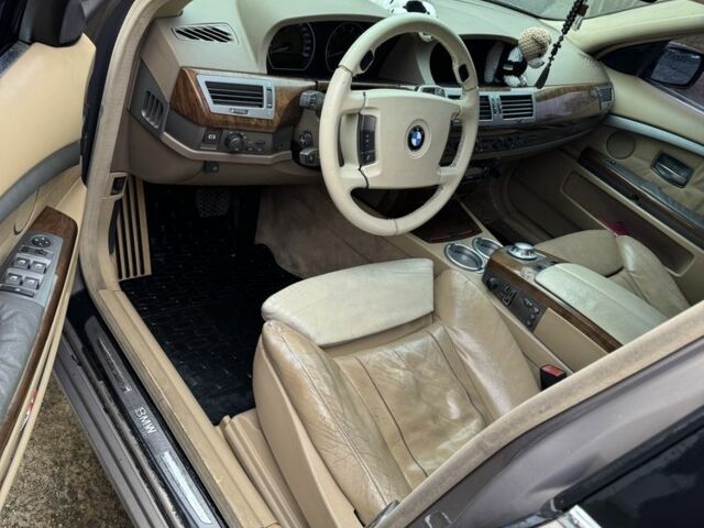 Коричневий БМВ 7 Серія, об'ємом двигуна 3.6 л та пробігом 3 тис. км за 7800 $, фото 18 на Automoto.ua