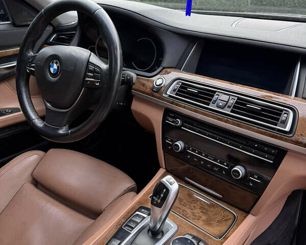 Коричневый БМВ 7 Серия, объемом двигателя 2.98 л и пробегом 197 тыс. км за 19999 $, фото 45 на Automoto.ua