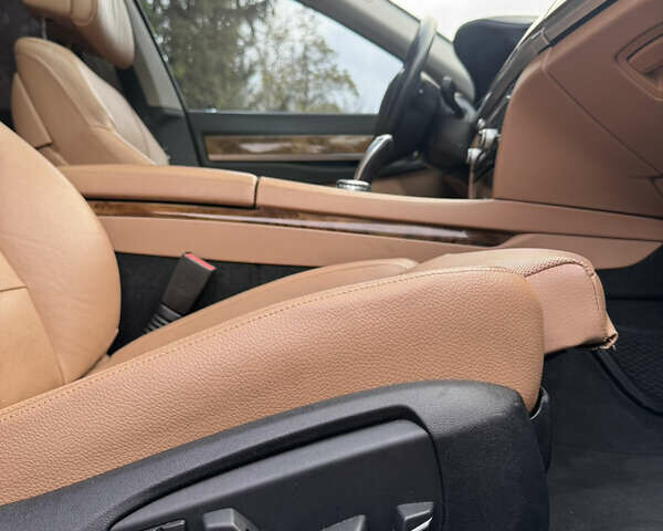 Коричневый БМВ 7 Серия, объемом двигателя 2.98 л и пробегом 197 тыс. км за 19999 $, фото 46 на Automoto.ua