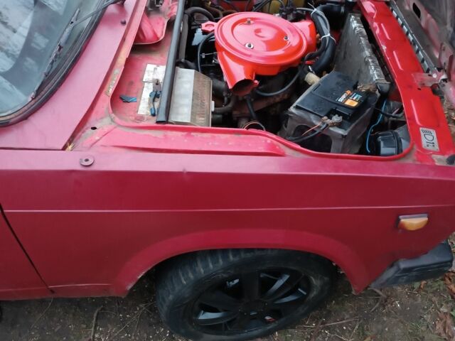 Красный БМВ 7 Серия, объемом двигателя 1.5 л и пробегом 270 тыс. км за 572 $, фото 8 на Automoto.ua