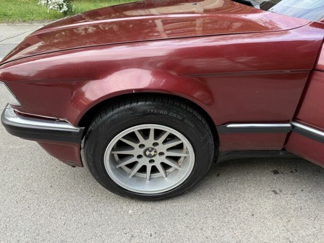 Красный БМВ 7 Серия, объемом двигателя 3 л и пробегом 400 тыс. км за 2450 $, фото 5 на Automoto.ua