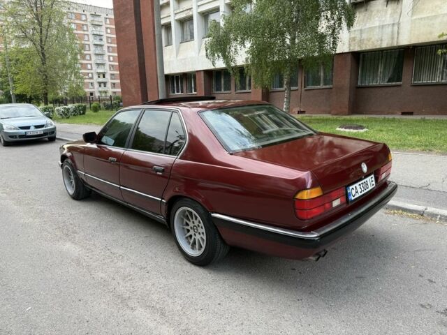 Красный БМВ 7 Серия, объемом двигателя 3 л и пробегом 400 тыс. км за 2450 $, фото 4 на Automoto.ua