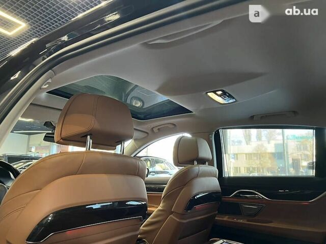 БМВ 7 Серия, объемом двигателя 3 л и пробегом 101 тыс. км за 50000 $, фото 24 на Automoto.ua