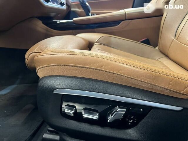 БМВ 7 Серия, объемом двигателя 3 л и пробегом 101 тыс. км за 50000 $, фото 18 на Automoto.ua