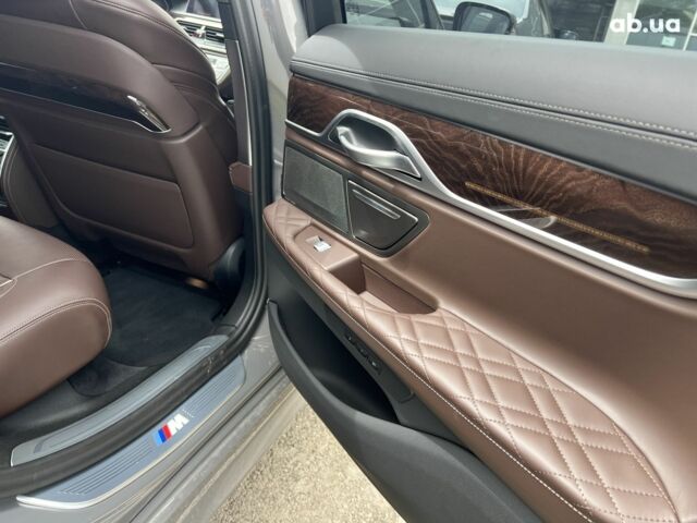 БМВ 7 Серия, объемом двигателя 3 л и пробегом 65 тыс. км за 82636 $, фото 24 на Automoto.ua