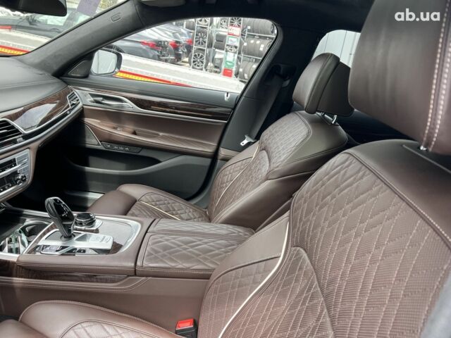 БМВ 7 Серия, объемом двигателя 3 л и пробегом 65 тыс. км за 82636 $, фото 12 на Automoto.ua