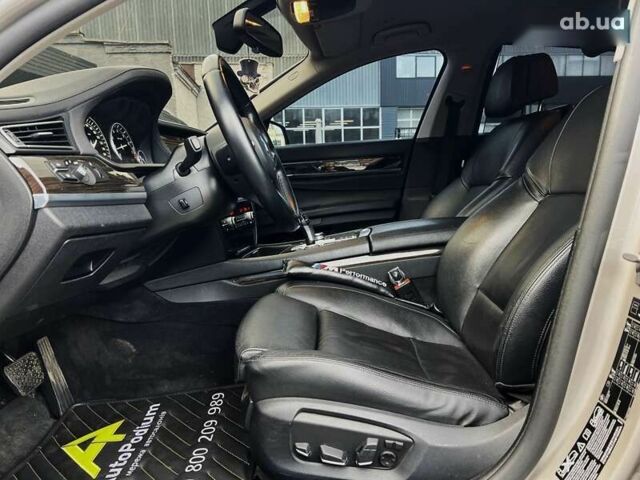 БМВ 7 Серия, объемом двигателя 4.4 л и пробегом 100 тыс. км за 11300 $, фото 15 на Automoto.ua