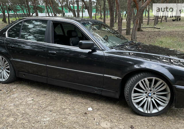 БМВ 7 Серія, об'ємом двигуна 4 л та пробігом 485 тис. км за 4200 $, фото 3 на Automoto.ua