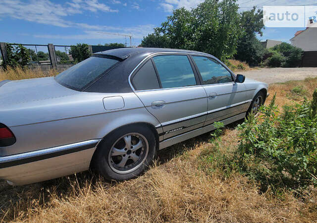 БМВ 7 Серія, об'ємом двигуна 0 л та пробігом 380 тис. км за 4700 $, фото 6 на Automoto.ua