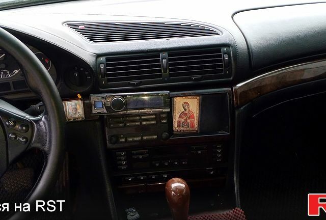 БМВ 7 Серия, объемом двигателя 5.4 л и пробегом 270 тыс. км за 2800 $, фото 2 на Automoto.ua