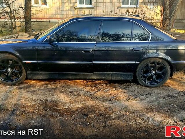 БМВ 7 Серия, объемом двигателя 5.4 л и пробегом 270 тыс. км за 2800 $, фото 3 на Automoto.ua