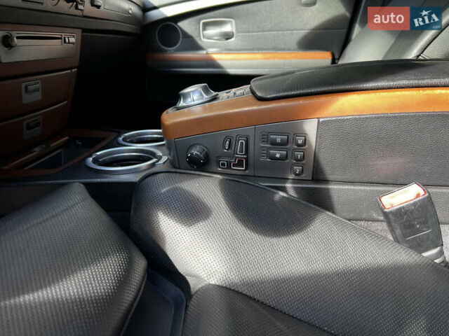 БМВ 7 Серия, объемом двигателя 3 л и пробегом 300 тыс. км за 6500 $, фото 20 на Automoto.ua