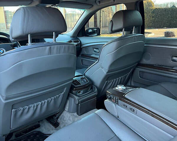 БМВ 7 Серия, объемом двигателя 4.4 л и пробегом 190 тыс. км за 7500 $, фото 30 на Automoto.ua