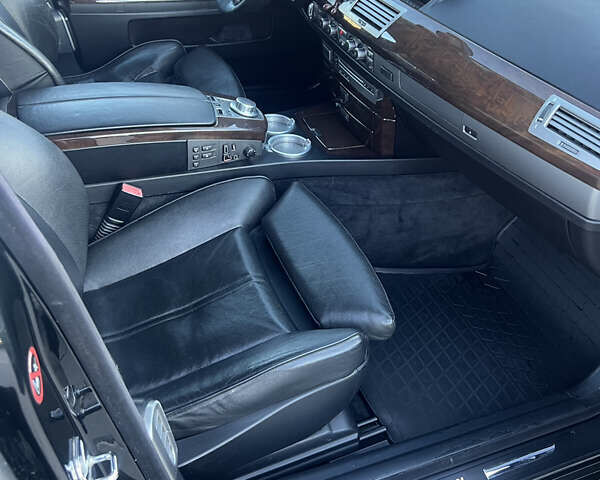 БМВ 7 Серия, объемом двигателя 3 л и пробегом 360 тыс. км за 8800 $, фото 13 на Automoto.ua