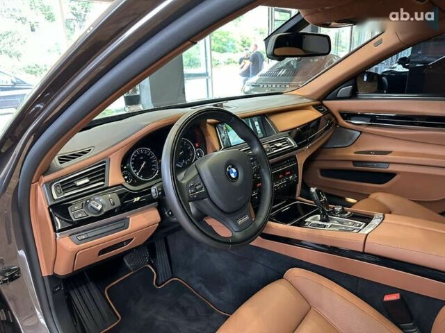 БМВ 7 Серия, объемом двигателя 4.4 л и пробегом 65 тыс. км за 32000 $, фото 23 на Automoto.ua