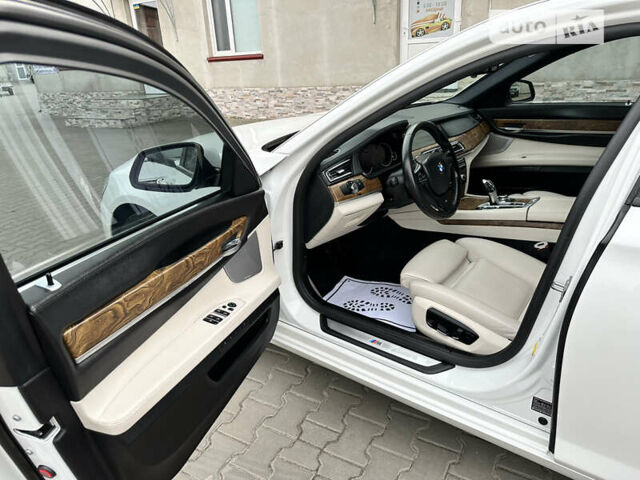 БМВ 7 Серія, об'ємом двигуна 2.98 л та пробігом 130 тис. км за 17500 $, фото 13 на Automoto.ua