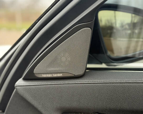 БМВ 7 Серия, объемом двигателя 2.98 л и пробегом 230 тыс. км за 15500 $, фото 13 на Automoto.ua