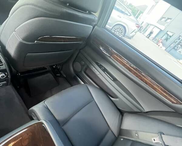 БМВ 7 Серия, объемом двигателя 0 л и пробегом 13 тыс. км за 146946 $, фото 11 на Automoto.ua