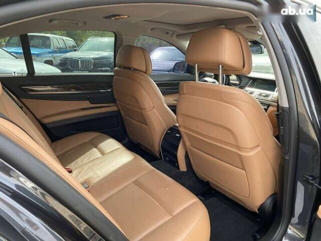БМВ 7 Серія, об'ємом двигуна 3 л та пробігом 225 тис. км за 17950 $, фото 25 на Automoto.ua