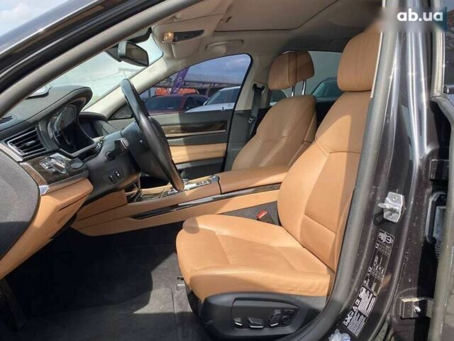БМВ 7 Серия, объемом двигателя 3 л и пробегом 225 тыс. км за 17450 $, фото 20 на Automoto.ua