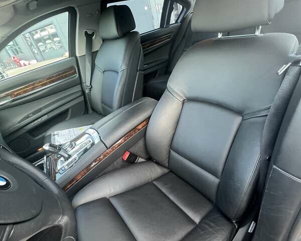 БМВ 7 Серия, объемом двигателя 0 л и пробегом 13 тыс. км за 146946 $, фото 7 на Automoto.ua