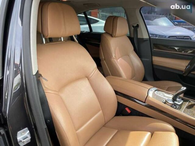 БМВ 7 Серія, об'ємом двигуна 3 л та пробігом 225 тис. км за 17950 $, фото 26 на Automoto.ua