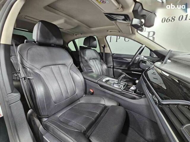 БМВ 7 Серия 2015 в Киеве на Automoto.ua БМВ 7 Серия, объемом двигателя 4.4 л и пробегом 185 тыс. км за 29999 $, фото 4 на Automoto.ua