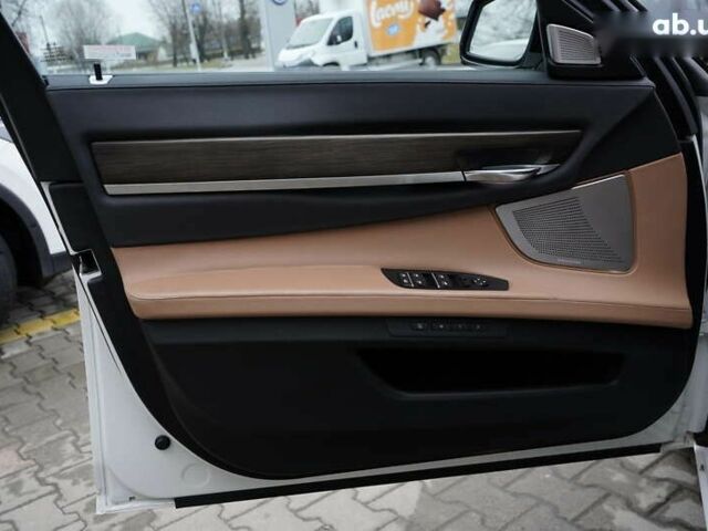 БМВ 7 Серия, объемом двигателя 3 л и пробегом 95 тыс. км за 33500 $, фото 16 на Automoto.ua