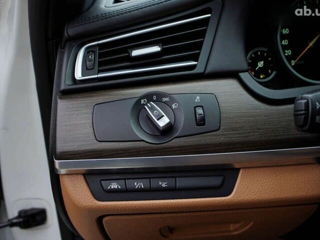 БМВ 7 Серия, объемом двигателя 0 л и пробегом 95 тыс. км за 27999 $, фото 15 на Automoto.ua