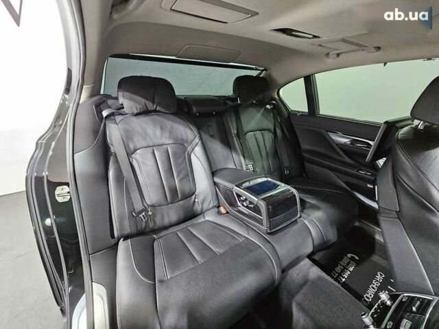 БМВ 7 Серия 2015 в Киеве на Automoto.ua БМВ 7 Серия, объемом двигателя 4.4 л и пробегом 185 тыс. км за 29999 $, фото 5 на Automoto.ua