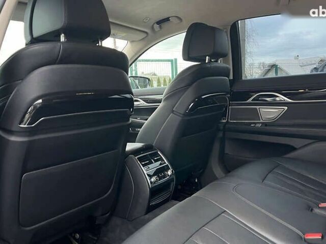 БМВ 7 Серия, объемом двигателя 3 л и пробегом 107 тыс. км за 31000 $, фото 20 на Automoto.ua