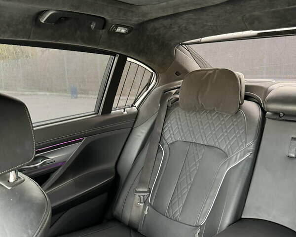 БМВ 7 Серия, объемом двигателя 4.39 л и пробегом 112 тыс. км за 29900 $, фото 13 на Automoto.ua