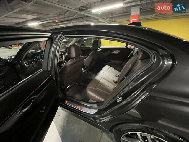 БМВ 7 Серия, объемом двигателя 3 л и пробегом 62 тыс. км за 39000 $, фото 9 на Automoto.ua