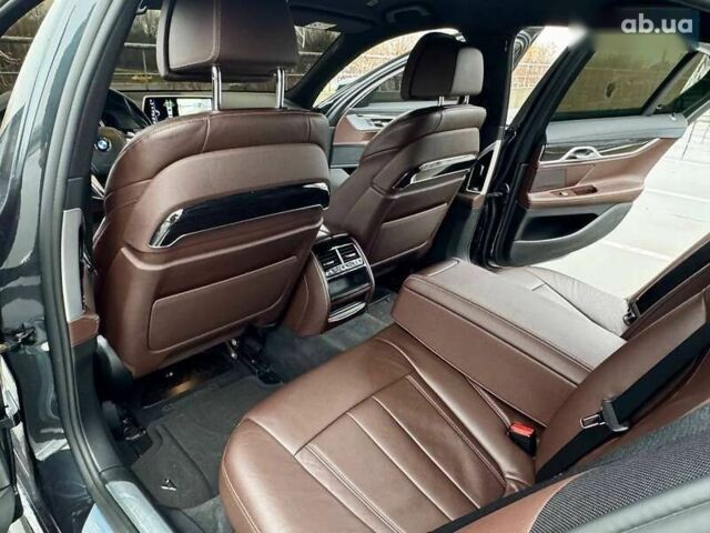 БМВ 7 Серия, объемом двигателя 3 л и пробегом 233 тыс. км за 33990 $, фото 22 на Automoto.ua