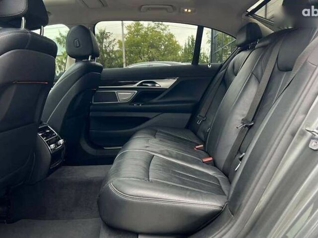 БМВ 7 Серия, объемом двигателя 3 л и пробегом 178 тыс. км за 37300 $, фото 27 на Automoto.ua