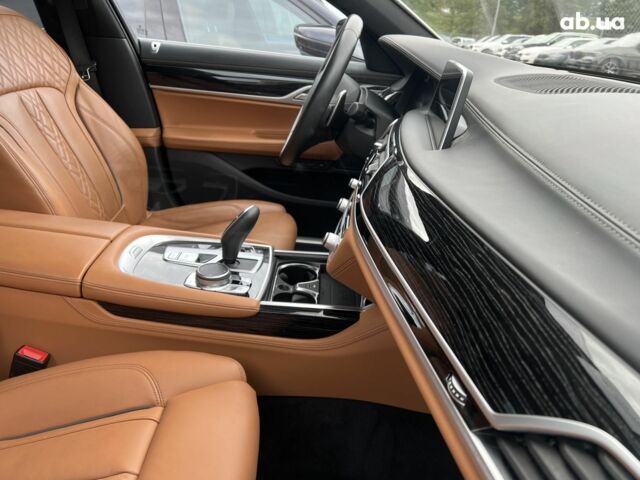 БМВ 7 Серия, объемом двигателя 3 л и пробегом 64 тыс. км за 69773 $, фото 12 на Automoto.ua