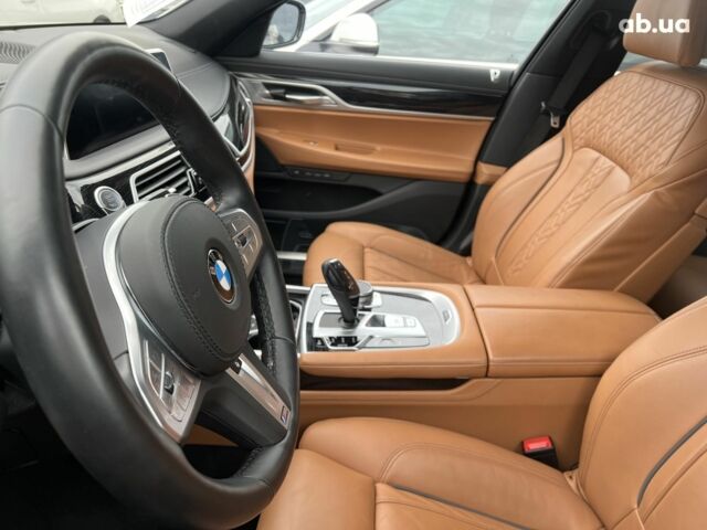 БМВ 7 Серия, объемом двигателя 3 л и пробегом 64 тыс. км за 69773 $, фото 26 на Automoto.ua