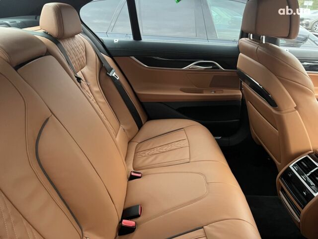 БМВ 7 Серия, объемом двигателя 3 л и пробегом 64 тыс. км за 69773 $, фото 8 на Automoto.ua