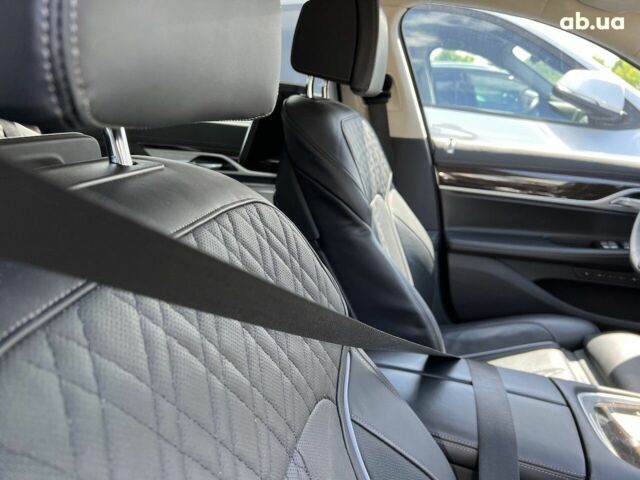 БМВ 7 Серия, объемом двигателя 3 л и пробегом 56 тыс. км за 91835 $, фото 6 на Automoto.ua