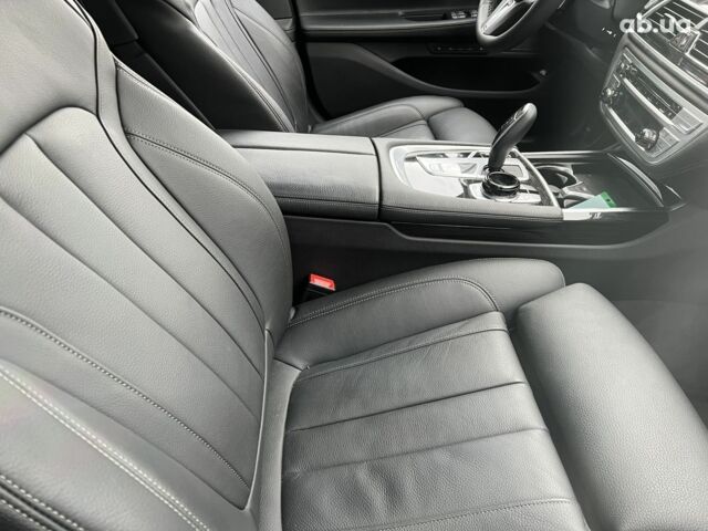 БМВ 7 Серия, объемом двигателя 3 л и пробегом 25 тыс. км за 77054 $, фото 33 на Automoto.ua