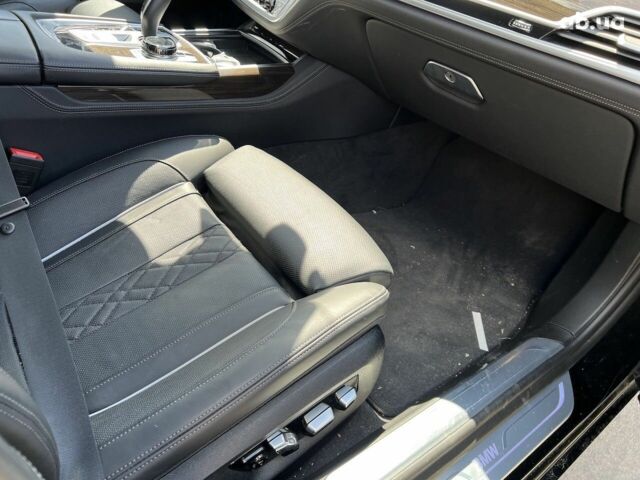БМВ 7 Серия, объемом двигателя 3 л и пробегом 56 тыс. км за 91835 $, фото 9 на Automoto.ua