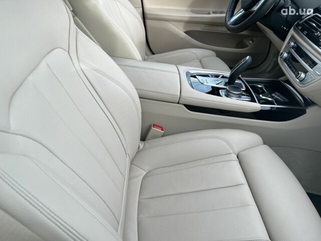 БМВ 7 Серия, объемом двигателя 3 л и пробегом 26 тыс. км за 81162 $, фото 17 на Automoto.ua