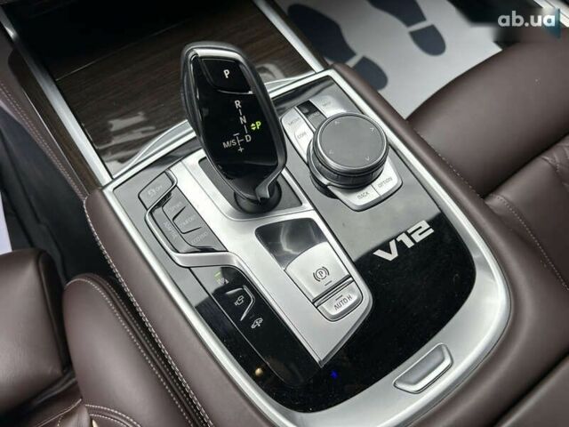 БМВ 7 Серия, объемом двигателя 6.6 л и пробегом 75 тыс. км за 72500 $, фото 12 на Automoto.ua