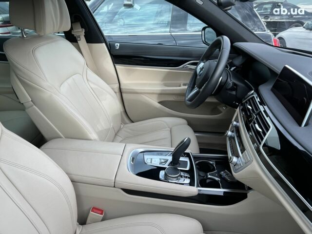 БМВ 7 Серия, объемом двигателя 3 л и пробегом 26 тыс. км за 81162 $, фото 20 на Automoto.ua