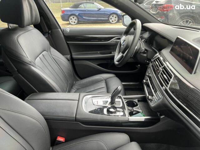 БМВ 7 Серия, объемом двигателя 3 л и пробегом 25 тыс. км за 77054 $, фото 31 на Automoto.ua