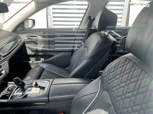 БМВ 7 Серия, объемом двигателя 6.59 л и пробегом 29 тыс. км за 119331 $, фото 24 на Automoto.ua