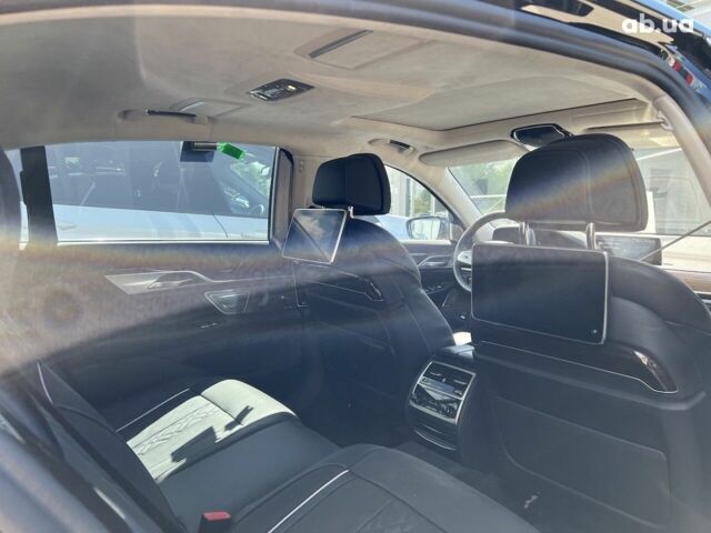 БМВ 7 Серия, объемом двигателя 3 л и пробегом 56 тыс. км за 91835 $, фото 15 на Automoto.ua