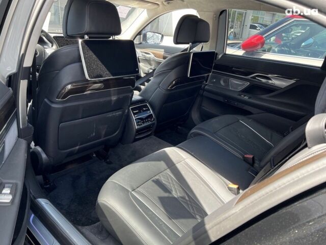 БМВ 7 Серия, объемом двигателя 3 л и пробегом 56 тыс. км за 91835 $, фото 34 на Automoto.ua