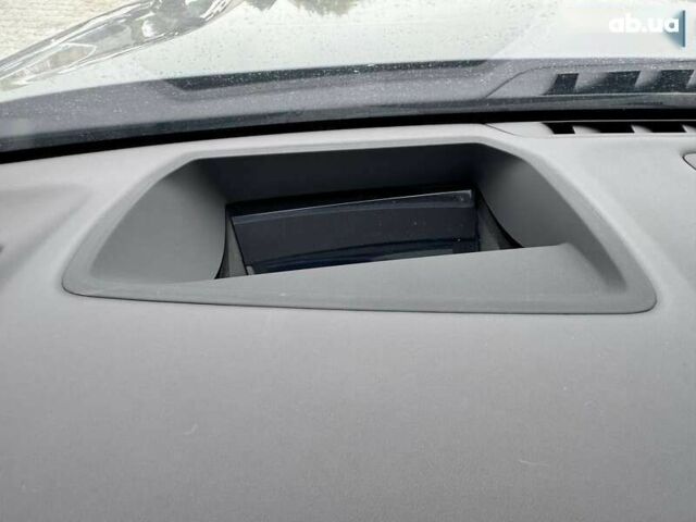 БМВ 7 Серия, объемом двигателя 3 л и пробегом 43 тыс. км за 105000 $, фото 24 на Automoto.ua