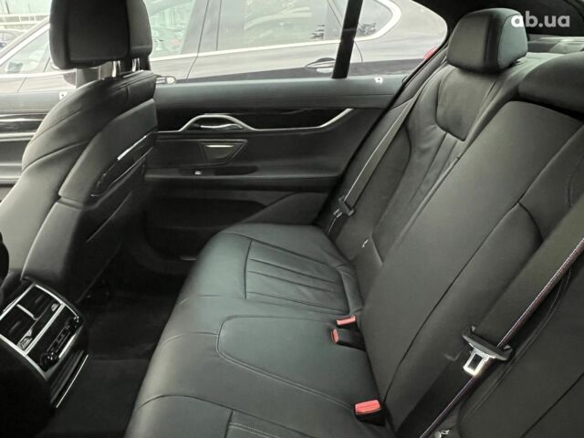 БМВ 7 Серия, объемом двигателя 3 л и пробегом 25 тыс. км за 77054 $, фото 35 на Automoto.ua